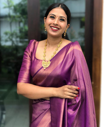Magenta Pure Soft Silk Saree With Confounding Blouse Piece
