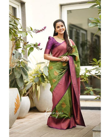 Light Green Pure Soft Silk Saree With Attractive Blouse Piece