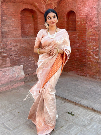 Pure Soft Semi-Silk Saree With Engrossing Maroon Blouse Piece