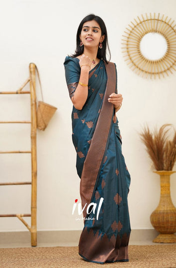 Snazzy Rama Pure Soft Silk Saree With Confounding Blouse Piece