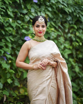 Staring Off White Pure Soft Silk Saree With Tempting Blouse Piece