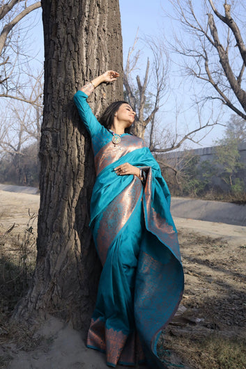 Firozi Pure Soft Silk Saree With Tempting Blouse Piece