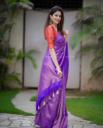 Violet Pure Soft Silk Saree With Twirling Blouse Piece