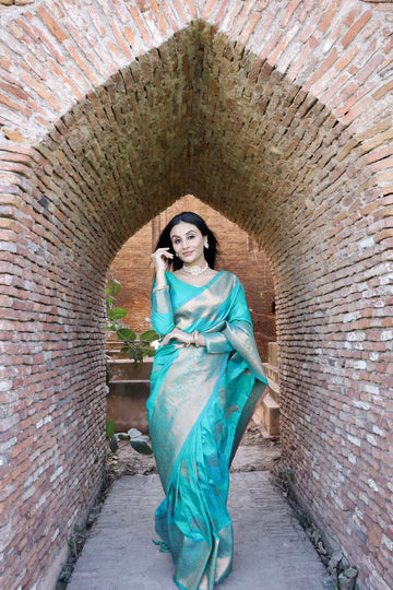Sea Green Pure Soft Silk Saree With Moiety Blouse Piece