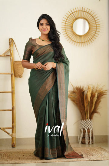 Green Pure Soft Silk Saree With Moiety Blouse Piece