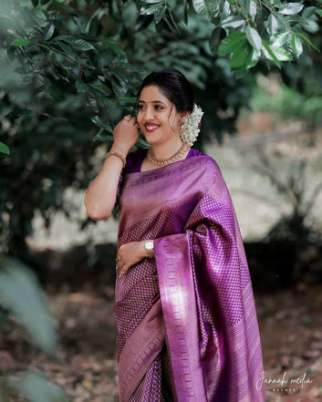 Magenta Pure Soft Silk Saree With Attractive Blouse Piece