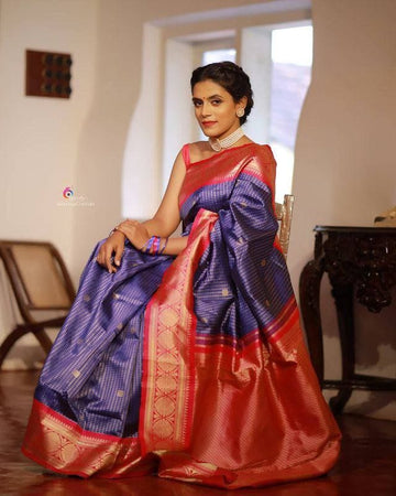 Blue Pure Soft Silk Saree With Twirling Blouse Piece